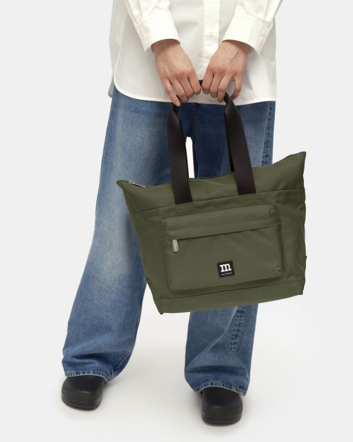 Play Tote Solid